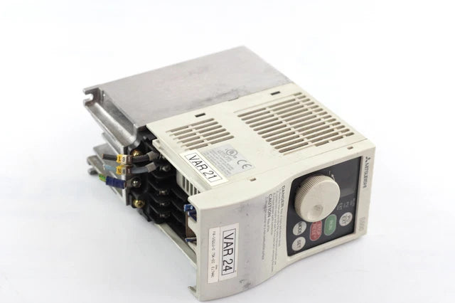 SIEMENS SINAMICS S210, 3AC 400V, 0.4kW SKU: 6SL3210-5HE10-4UF0