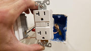 ARROW RECEPTACULO DUPLEX BLANCO 2P3H 20A 125V CA NEMA 5-20R