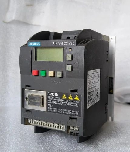 SIEMENS SINAMICS VARIADOR V20 1HP 380-480VAC 2.2A C/BOB