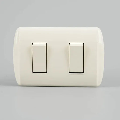 MODUS PRO TOMACORRIENTE 2P+T 15A 127-250V 1 MOD C/PROT INF MARFIL