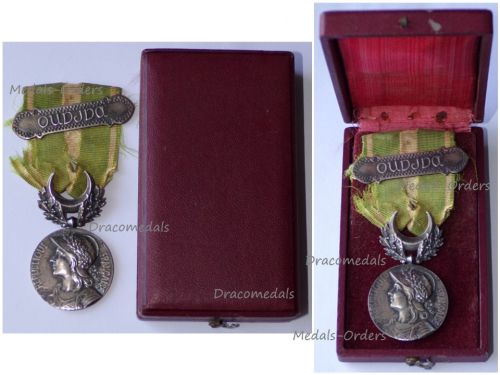 PLACA FOTOGRABADA A 2 TINTAS CALIBRE 22 55X170MM LOGO NUTEC