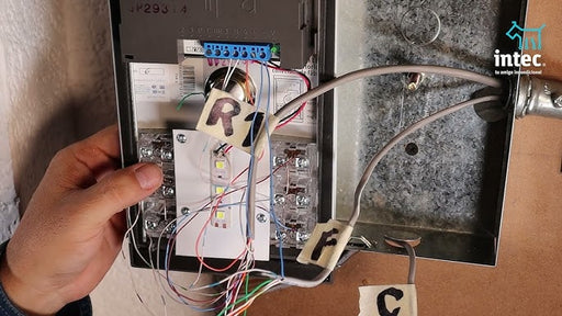 INTEC FRENTE INTECFON DE EDIFICIO 4 BOTONES