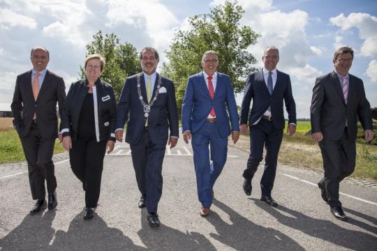 MAGG GLOBE 8" 15 W SOBREP. 100-140V BFP BC 60K