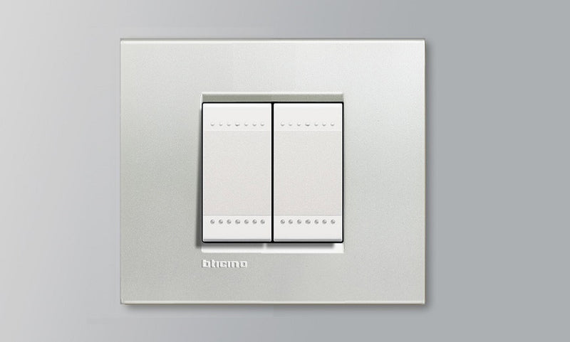 LIVING NOW PLACA COLOR BLANCO 4 MOD.