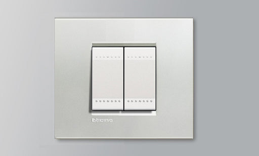 LIVING NOW PLACA COLOR BLANCO 4 MOD.