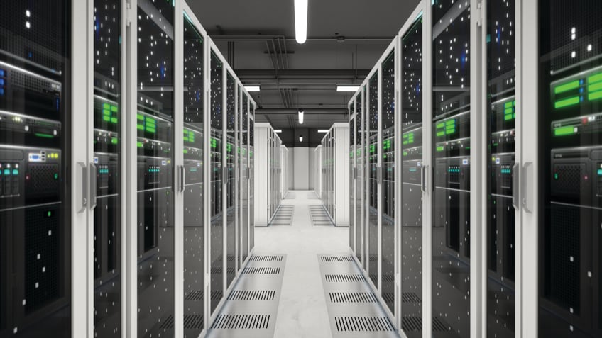 MAGG LAMPARA T8 LED STD 18W 100-240V 30K TRANSPARENTE