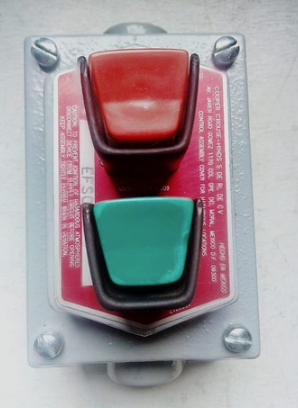 CROUSE HINDS CAJA TERMINAL DOBLE ESTACION DE CONTROL