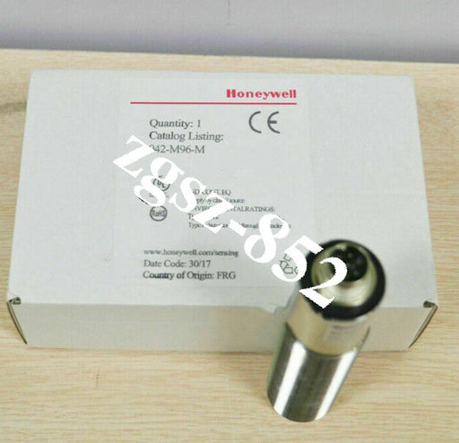 STK HONEYWELL ULTRASONIC SENSOR Sn=1.5MTS NC/NA 19-30VDC