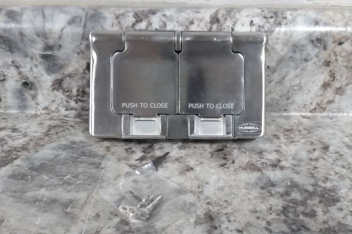 ARROW PLACA 1G DUPLEX RECEPTACLE STD ACERO INOXIDABLE