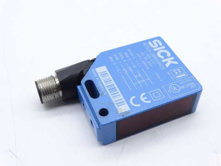 SICK PHOTOELECTRIC SENSOR PNP RED 10-30 VDC