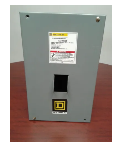 SQUARE D GABINETE NEMA 3 3 POLOS ITM FAL