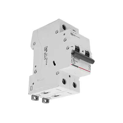 BTI INTERRUPTOR TERMOMAG 2X20A 120/240-400V CURVA "C" SUSTITUYE F