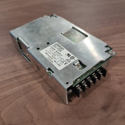OMRON CONTROL RELAY 5A 24 VCC SALIDA 24 VCC I/O
