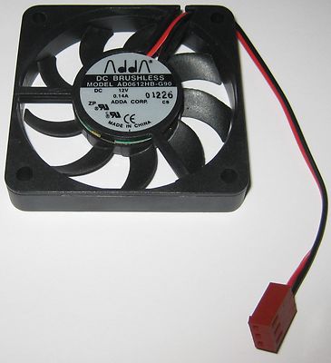 VENTILADOR DE 60X60X10  EN 12 VOLTS 3 HILOS