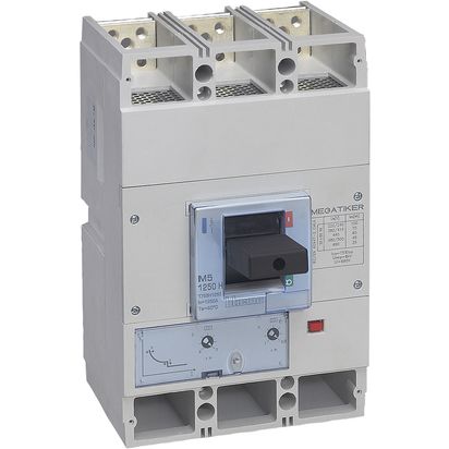 BTI INTERRUPTOR TERMOMAGNÉTICO M4 630H 3P 400A.