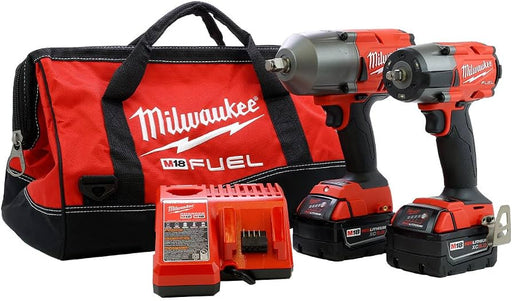 MILWAUKEE M18 FUEL 1/2" LLAVE DE IMPACTO DE PAR MEDIO CON KIT DE