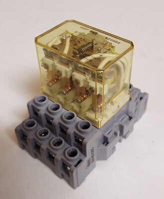IDEC SAFETY INTERLOCK SWITCH 4PST-ND 120VAC