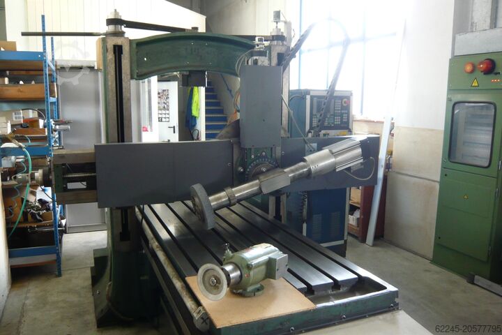RITTAL CM GROUND DISMOUNTING BAR D=400MM
