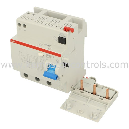 ABB CEPY1-2002 BOTONERA AMARILLA PARO EMERGENCIA C/ GUARDA INCLUYE BOTON HONGO 2NC GIRAR/RESTABLECER