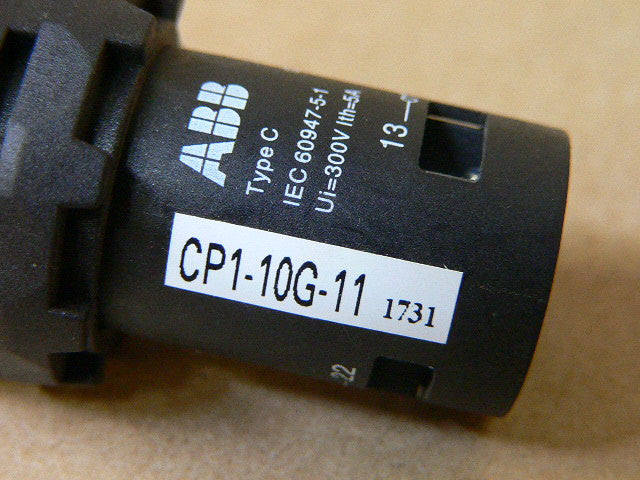 ABB CP1-10R-10 BOTON PULSADOR ROJO MOMENTANEO NO ILUMRASANTE INCLUYE 1NO . SERIE COMPACTA