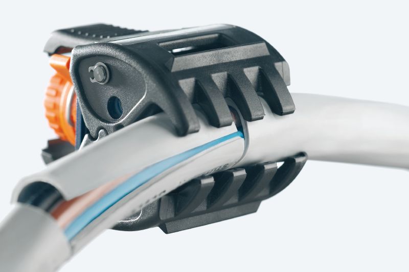 WEIDMULLER PINZA PELACABLE AM16