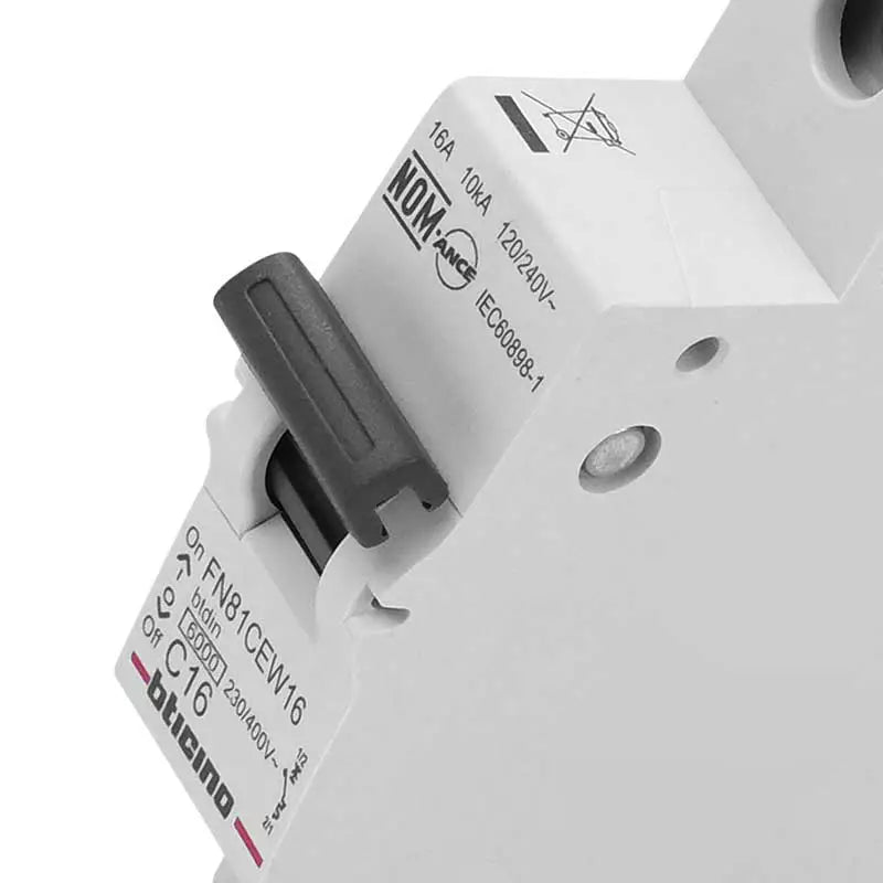 BTI INTERRUPTOR TERMOMAGNETICO 1x16A 120/240-400 V