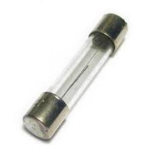 BUSS FUSIBLE AMERICANO CRISTAL 15 AMPS 6x32mm FUA15