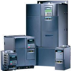 SIEMENS VARIADOR MICROMASTER 15 HP 380-480VAC MM420