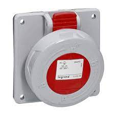 LEGRAND TOMA EMPOTRAR 3P+T 32A 440V 11H ROJO IP66/67 TEMPRA