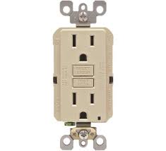 LEVITON Contacto Duplex Gfci 15A 125V Marfil C/Placa SKU: GFNT1-00I